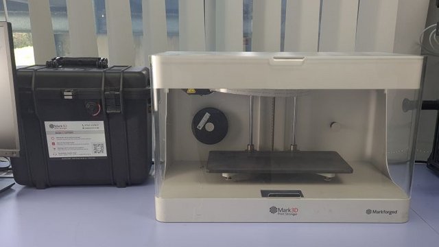 Fiber-reinforced filament printer