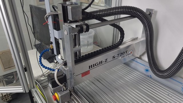 Sample milling machine